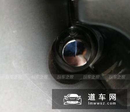 三菱帕杰罗V73改装轮毂 升高避震