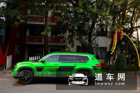 全车泛着刺眼的绿光，大众途昂改装案例
