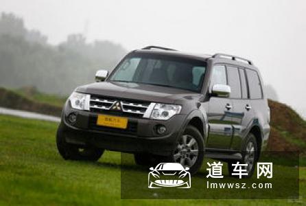 三菱帕杰罗V73改装轮毂 升高避震