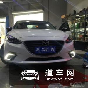 福克斯1.5T三厢版改装案例 ST包围/18寸雅泛迪轮毂
