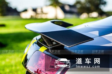 买了跑车怎么能不浪？奥迪R8改装后撩妹更简单