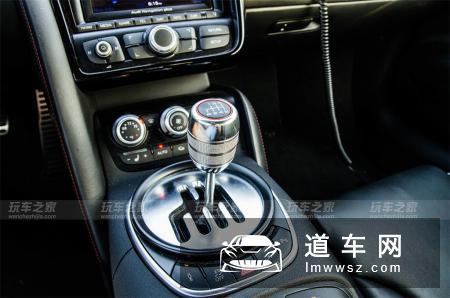 买了跑车怎么能不浪？奥迪R8改装后撩妹更简单
